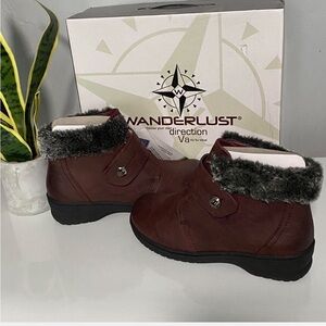 Wanderlust Women's Dark Brown Winter Boots with Faux Fur‎